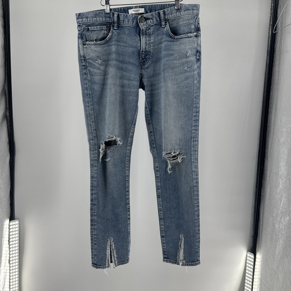 Moussy Howa Jeans Women's Blue Denim Distressed Frayed Size 31 Ankle Cut